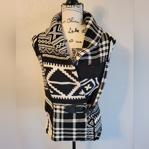Lauren Ralph Lauren Sweater Vest Southwestern Size Petite Medium - Picture 2 of 12